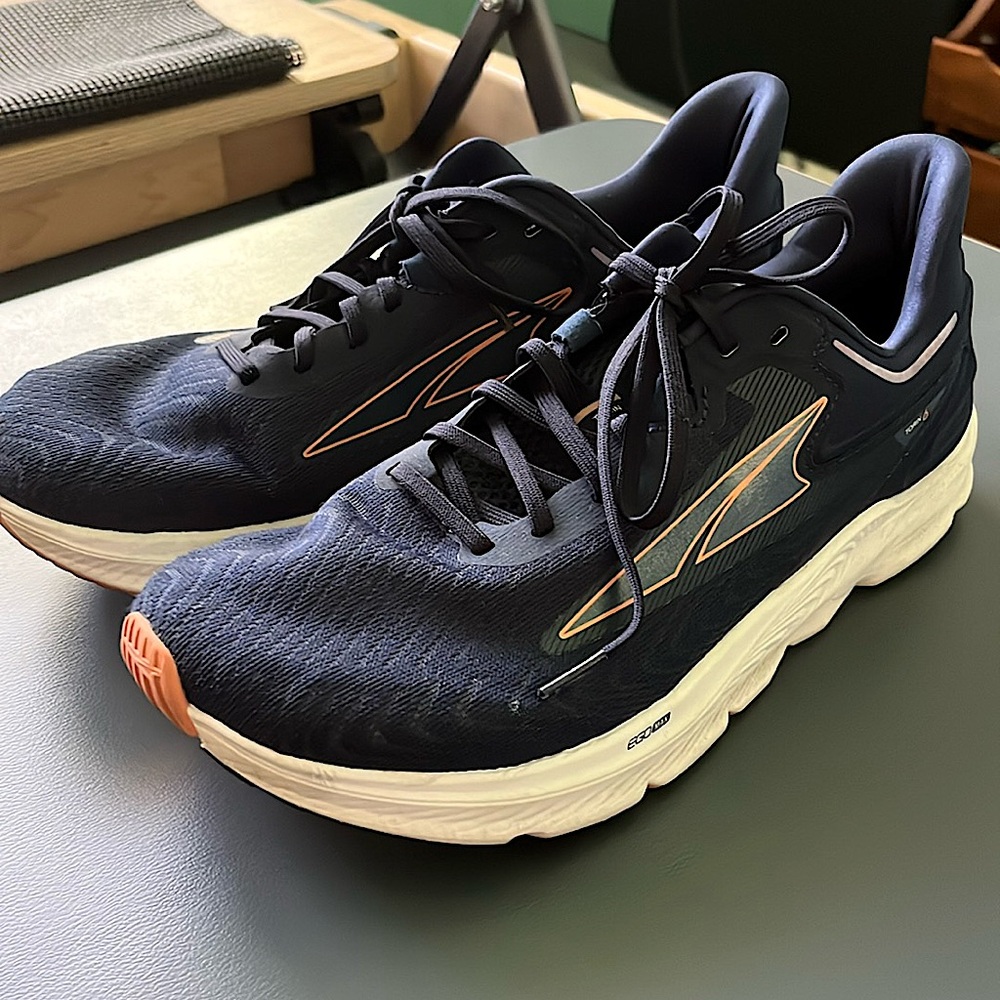 Women’s Altra running shoes 10.5